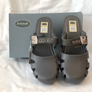 Women’s Dr. Scholl’s “Dance” clogs/size 8/Color-Pewter